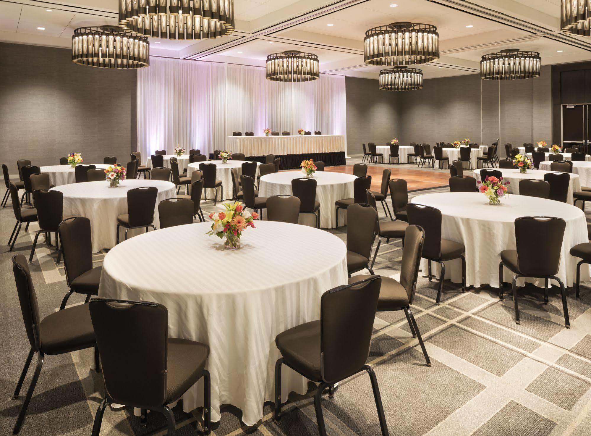 Отель Hyatt Regency Schaumburg Chicago Экстерьер фото